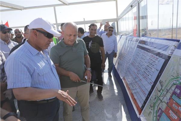 وزير النقل يتفقد استكمال تطوير ميناء السخنة 