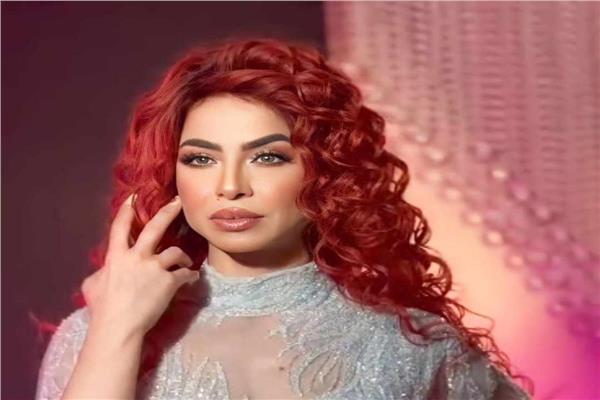  الفنانة دوللي شاهين