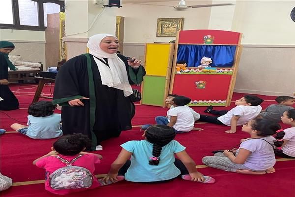 الأطفال بمسجد موسى بن نصير بالجيزة