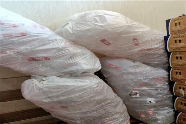 تموين الغربية يضبط مصنع لتقليد العلامات التجارية بطنطا 