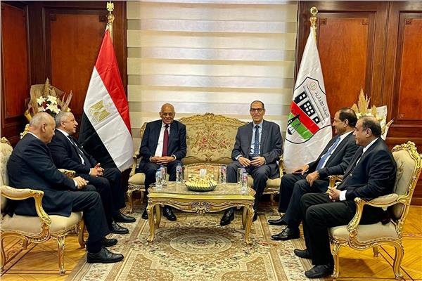 المستشار حافظ عباس- رئيس هيئة النيابة الإدارية و رئيس مجلس النواب السابق ومحافظ الغربية الأسبق