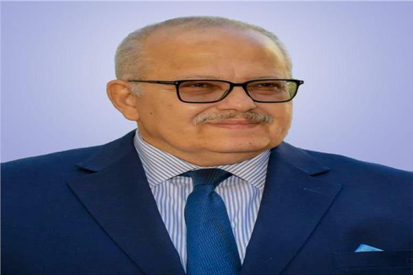  محمد عثمان الخشت رئيس الجامعة