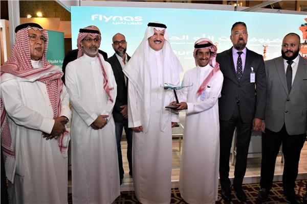 أسامة بن أحمد نقلي سفير السعودية بمصر 