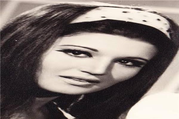  نجوى فؤاد 