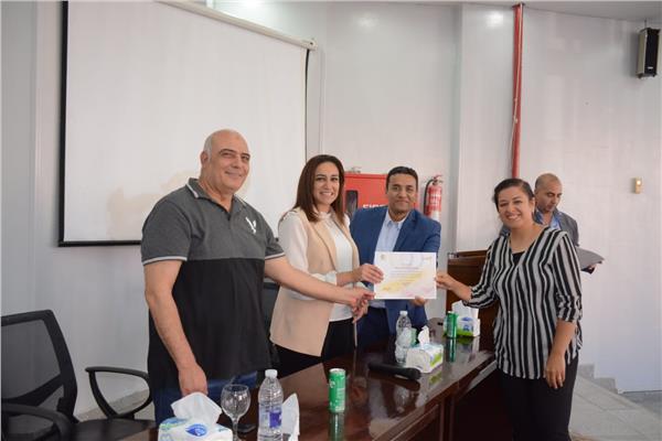  محافظ البحيرة تشهد ختام فعاليات البرنامج التدريبى 