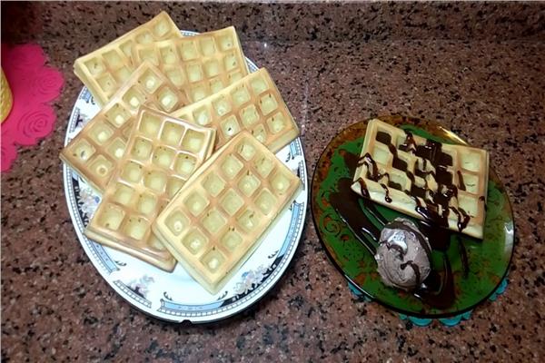 بطريقة سهلة ولذيذة اليك طريقه عمل الوافل فى المنزل