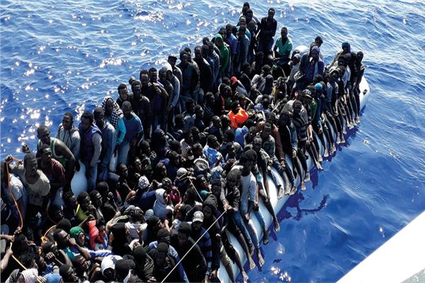 قوارب المهاجرين غير الشرعيين