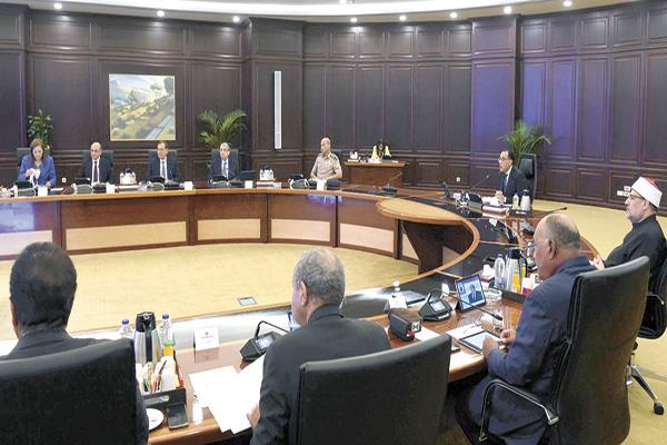 د. مصطفى مدبولى خلال رئاسته اجتماع مجلس الوزراء