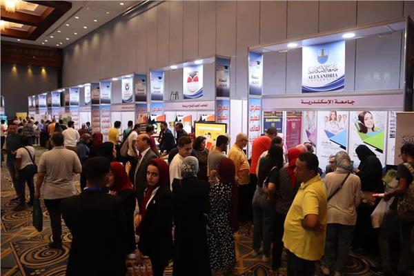 وزير التعليم العالي يفتتح أكبر معرض تعليمي لـ«أخبار اليوم» 