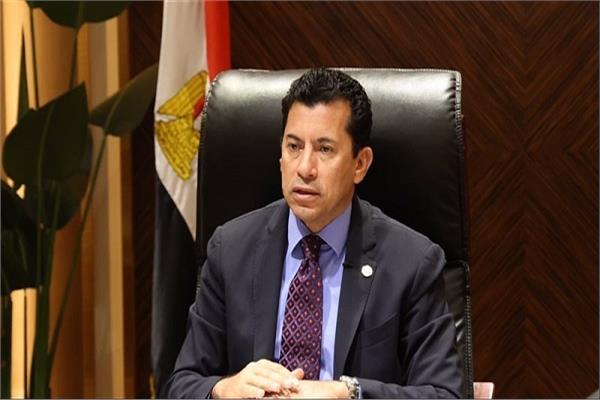 وزير الشباب والرياضة الدكتور أشرف صبحي
