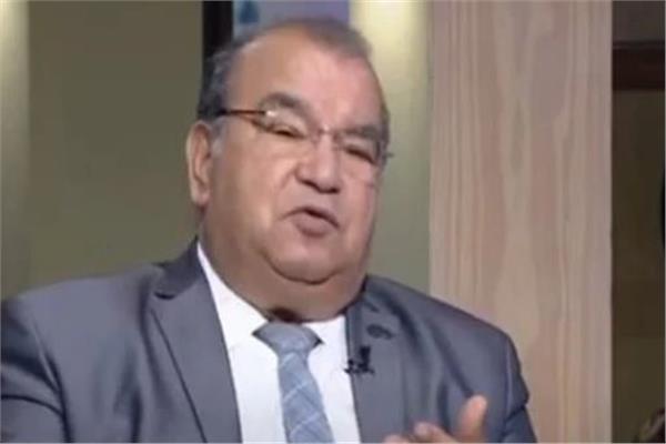 الكاتب الصحفي رفعت فياض