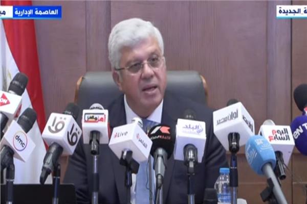 الدكتور أيمن عاشور، وزير التعليم العالي والبحث العلمي