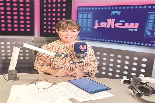 الإعلامية نجوى إبراهيم