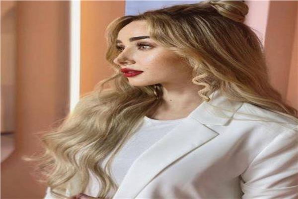 الفنانة هنا الزاهد
