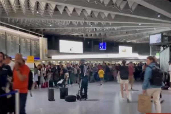 إلغاء 70 رحلة جوية بمطار فرانكفورت بسبب الطقس السيئ