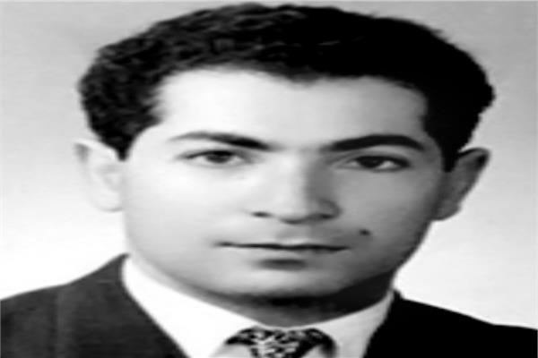 انيس منصور
