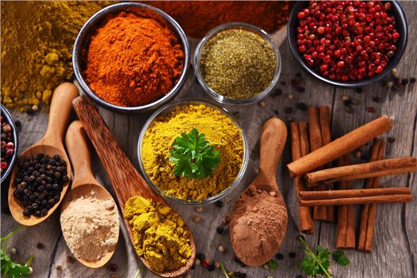 الأعشاب والتوابل لإنقاص الوزن