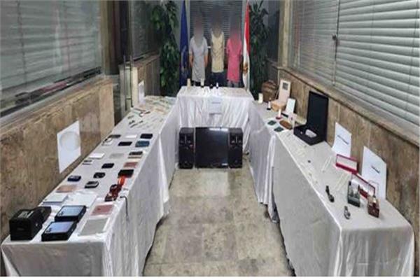 المتهمان والمسروقات