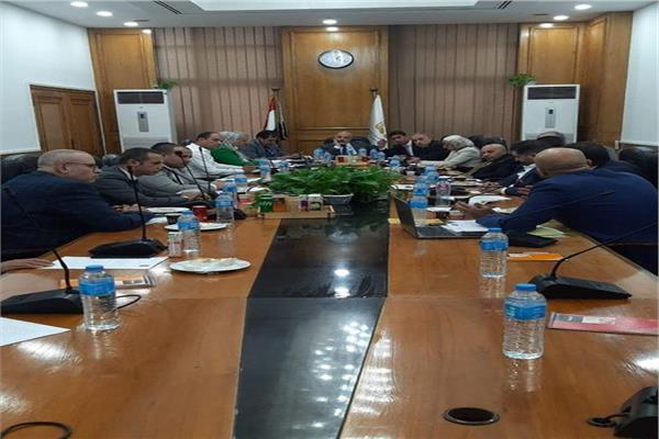 صورة موضوعية للقاء 