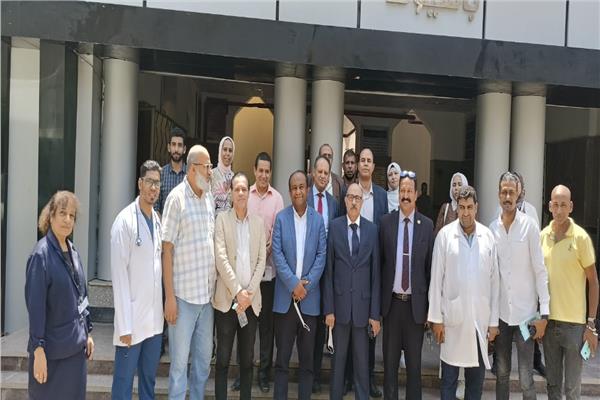 الدكتور محمد زين الدين حافظ وكيل وزارة الصحة بأسيوط