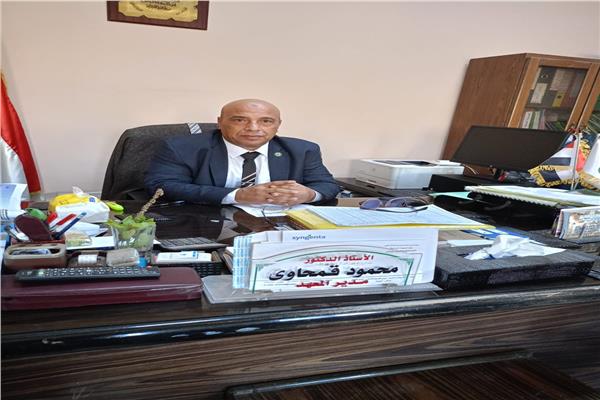  الدكتور محمود احمد قمحاوي