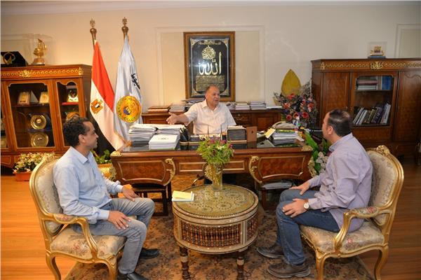 محافظ أسيوط