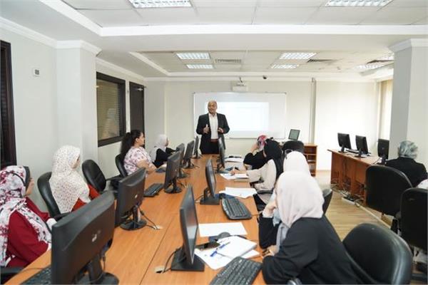  جانب من اللقاء بمعهد التخطيط القومي 