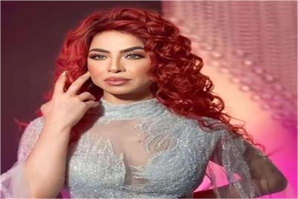دوللى شاهين