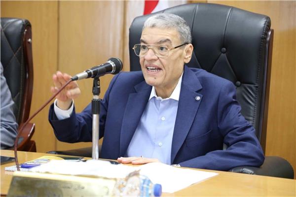 محافظ المنيا