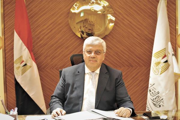  د. أيمن عاشور