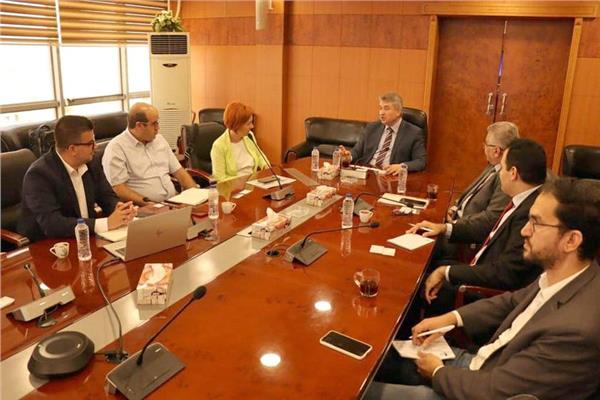 رئيس الهيئة العامة للتنمية الصناعية خلال الاجتماع