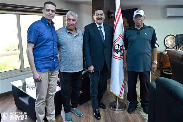غانم سلطان والخواجة مع لجنة إدارة الزمالك