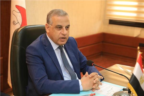 اللواء طارق الفقى محافظ سوهاج