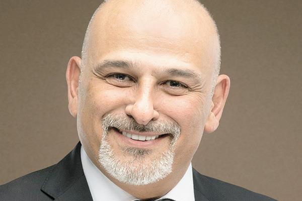 الفنان جمال سليمان