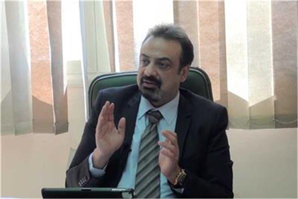 الدكتور حسام عبد الغفار