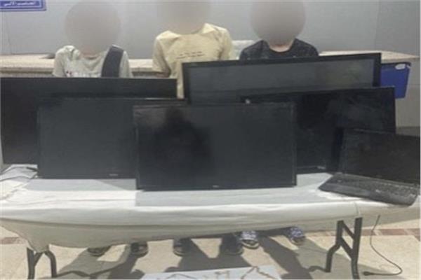 المتهمين 