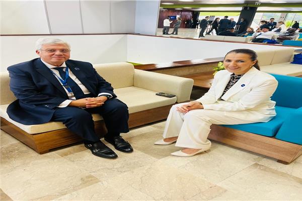 وزير التعليم العالي ووزيرة تغير المناخ والبيئة الإماراتية
