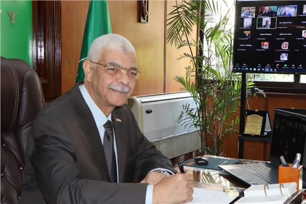 الدكتور أحمد القاصد رئيس جامعة المنوفية
