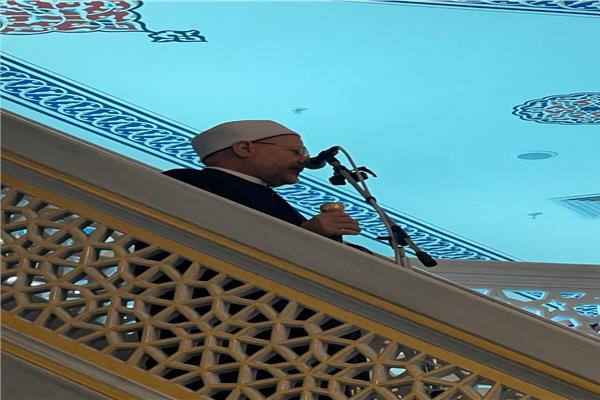 مفتي الجمهورية أثناء خطبة الجمعة