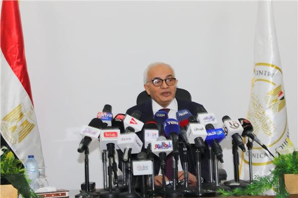  الدكتور رضا حجازى وزير التربية والتعليم