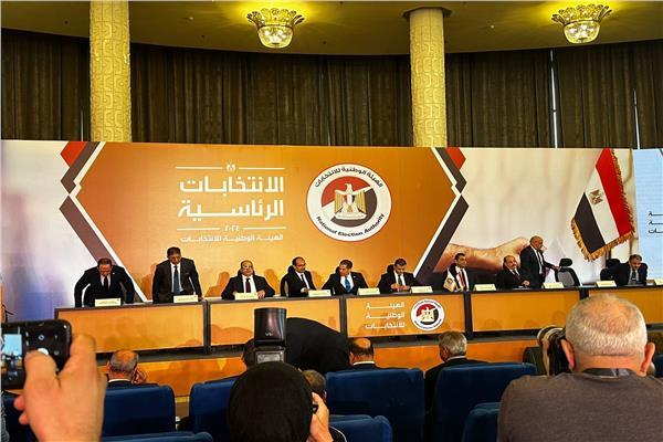 رئيس وأعضاء الهيئة الوطنية للانتخابات