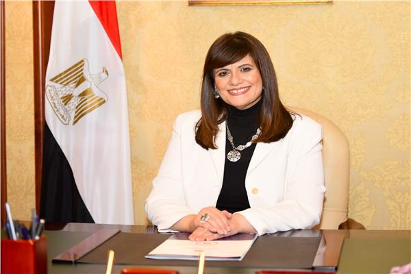  السفيرة سها جندي وزيرة الهجرة 