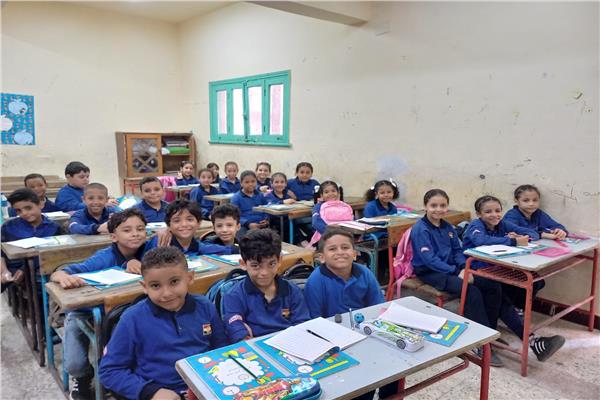  انتظام الدراسة بالمدارس التي تعمل بنظام الفترتين بالإسكندرية 