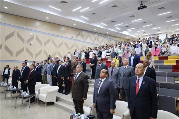 محافظ جنوب سيناء يلقي محاضرة لطلاب جامعة الملك سلمان