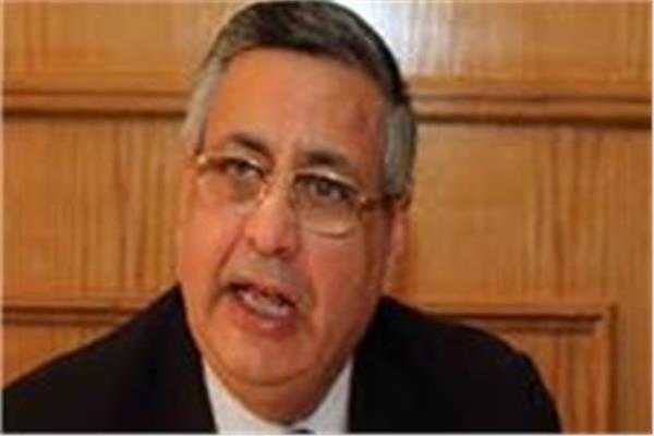  الدكتور محمد عوض تاج الدين