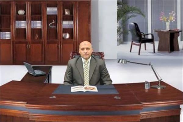 عمرو شحاته وكيل وزارة التربية والتعليم بمحافظة مطروح