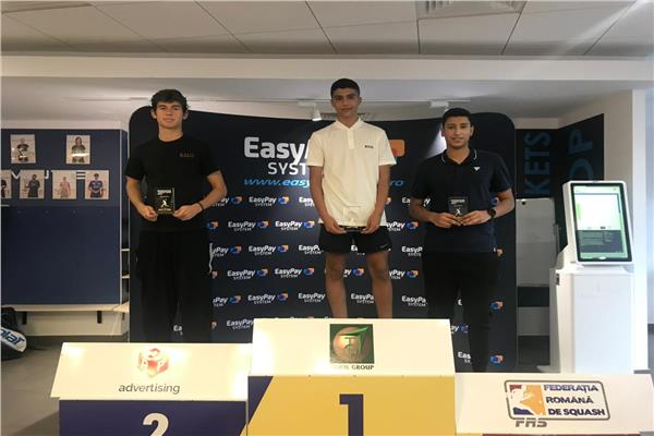 اللاعب المصرى على عزت