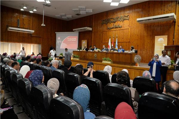  ندوة لتمكين المرأة بأسيوط 