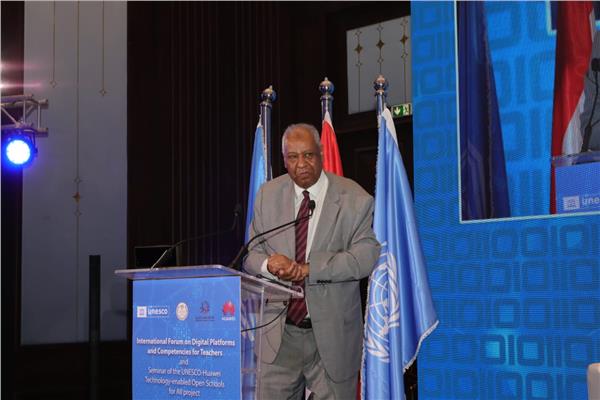  الدكتور حجازي ابراهيم إدريس، مستشار وزير التعليم