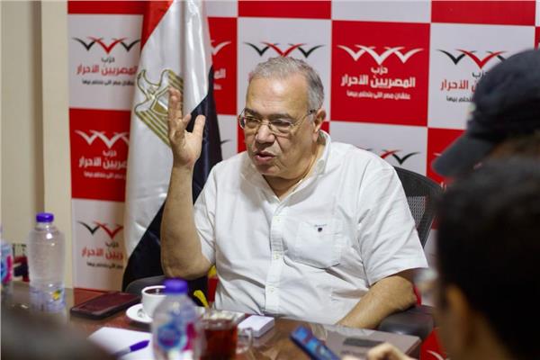 الدكتور عصام خليل رئيس الحزب